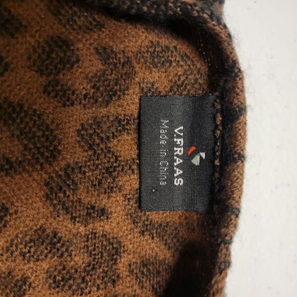 V. Fraas Animal Print Shaw with fringe Women's One Size / Plus Size - Picture 9 of 9